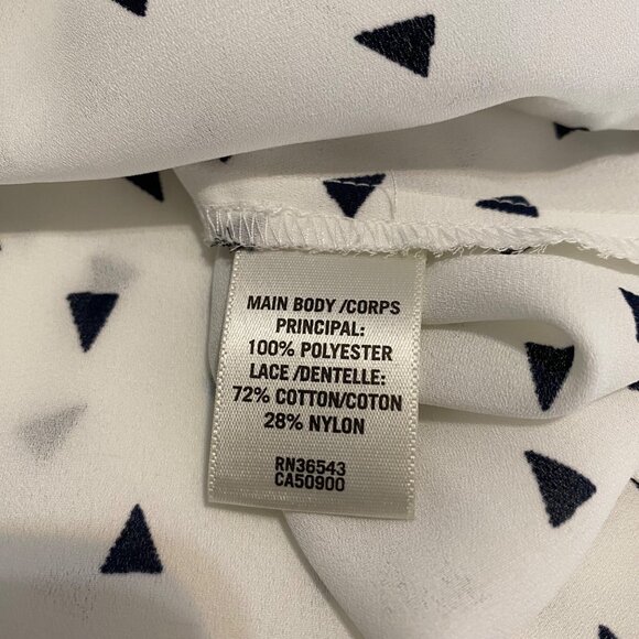 Van Heusen Blouse Women’s Size XL Tunic Geometric Sheer Keyhole Neck - Picture 10 of 11